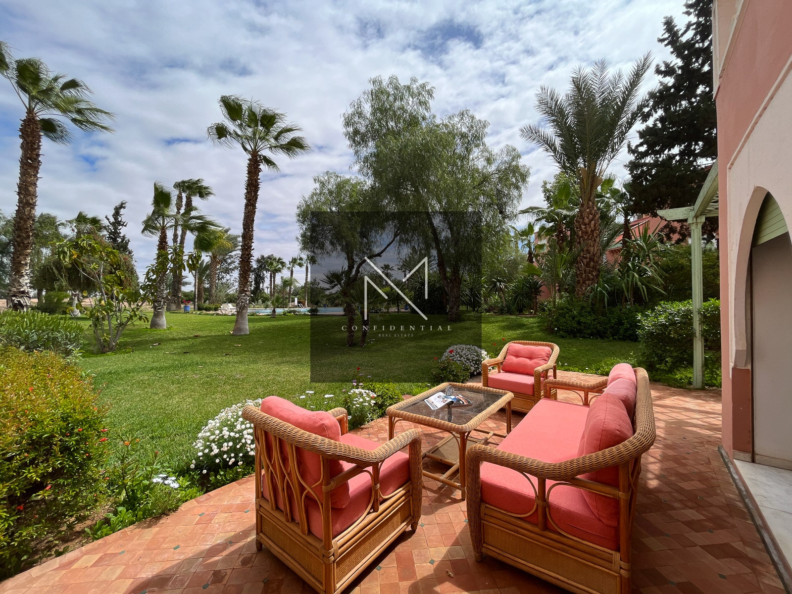 Location rez-de-jardin Marrakech Palmeraie, vue frontale golf sans vis-à-vis