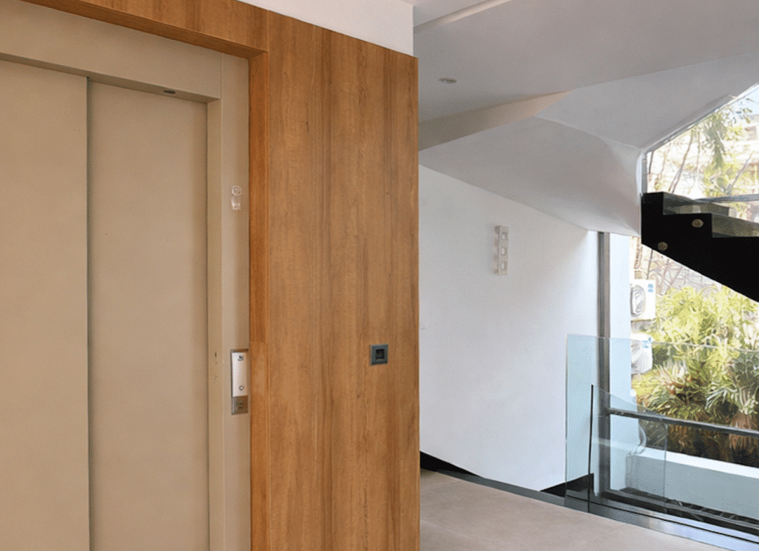 Ascenseur privatif villa à louer Aïn Diab Casablanca